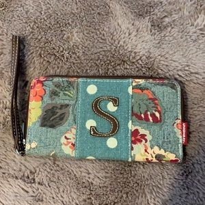 NWOT Cute ‘S’ wristlet/wallet